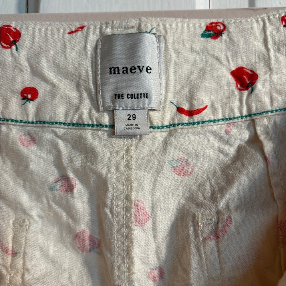 Maeve Cream Cropped Wide-Leg Pants with Red pepper print. - Picture 6 of 6